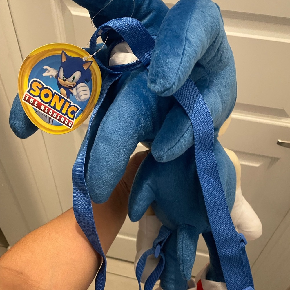 Sonic plush backpack - Picture 4 of 5